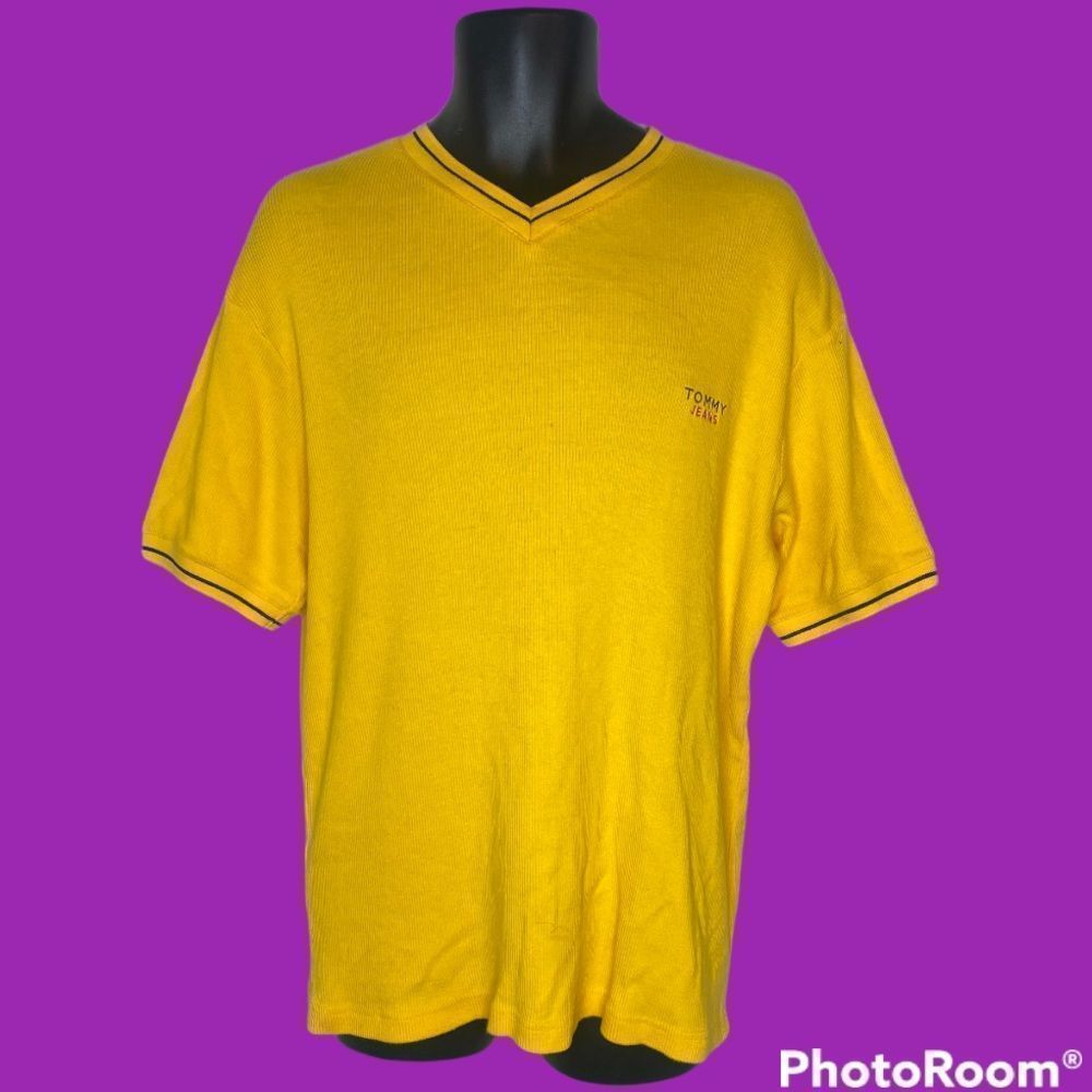🔥VINTAGE🔥TOMMY HILFIGER V-NECK